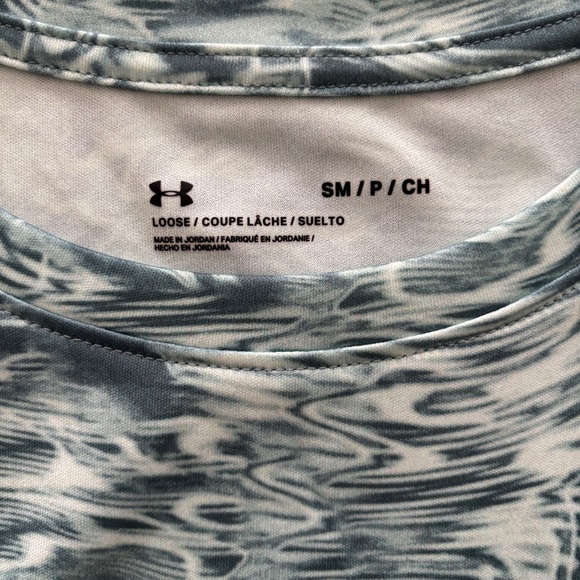 Under Armour Women's Green Camo Long Sleeve Top - Picture 7 of 7